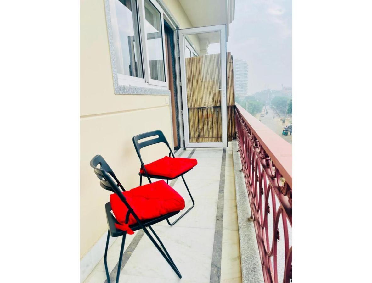 Bluo Studio1 Golf Course Road, Gym, Balcony Garden Gurgaon Eksteriør bilde